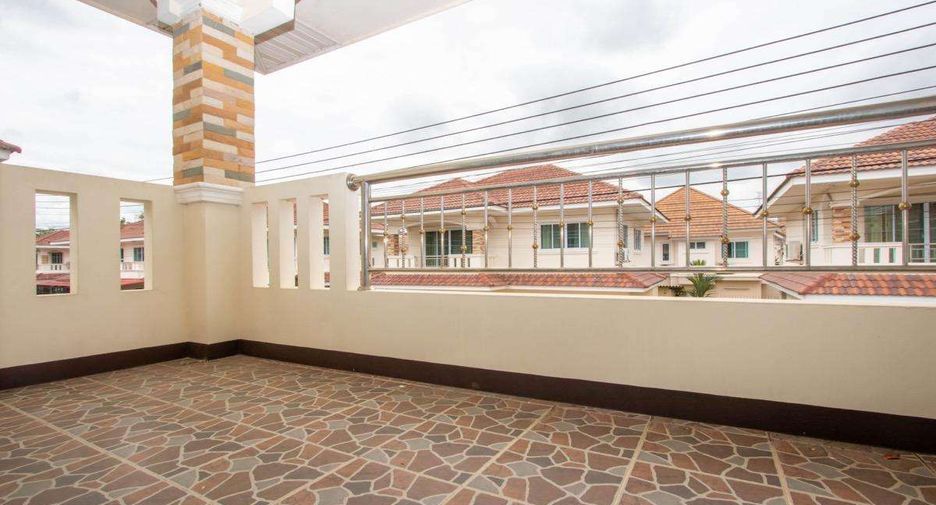 For rent 3 bedrooms house in San Kamphaeng, Chiang Mai