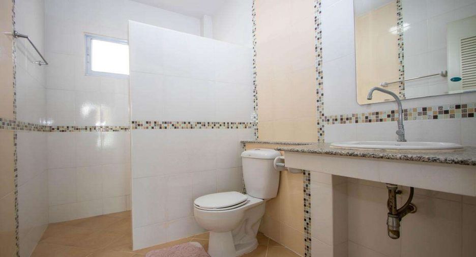 For rent 3 bedrooms house in San Kamphaeng, Chiang Mai