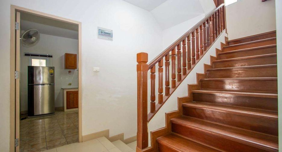 For rent 3 bedrooms house in San Kamphaeng, Chiang Mai