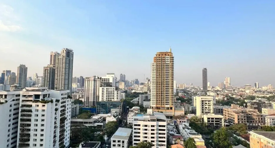 Condo en alquiler de 3 habitaciones en Watthana, Bangkok