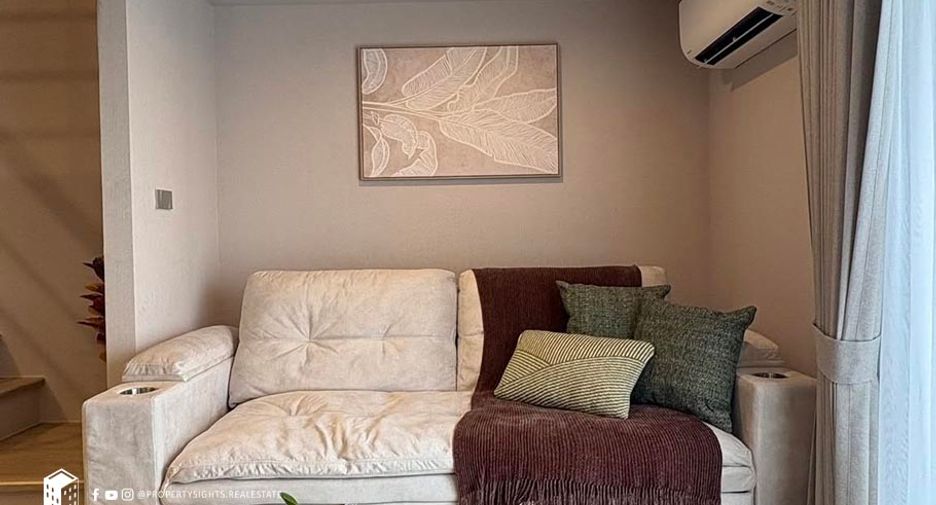 For rent 2 bedrooms condo in Bang Rak, Bangkok