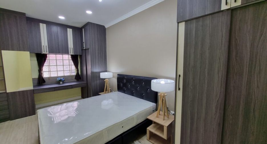 Wohnung zur Miete mit 2 Zimmer in Khlong Toei, Bangkok