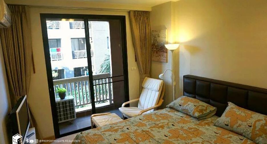 For rent 2 bedrooms condo in Watthana, Bangkok