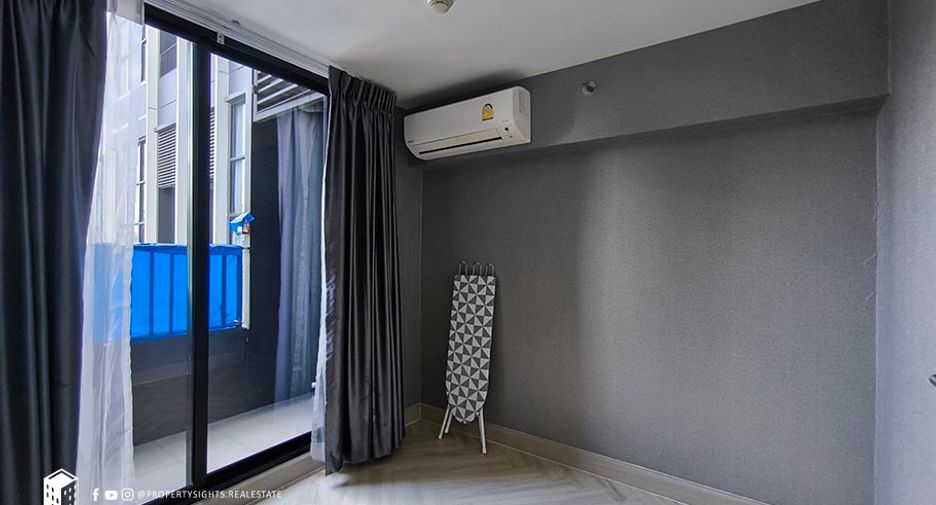 For rent 2 bedrooms condo in Sathon, Bangkok
