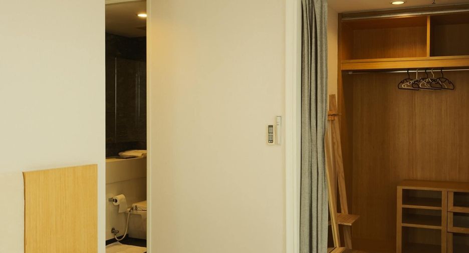 Condo en alquiler de 3 habitaciones en Bang Rak, Bangkok