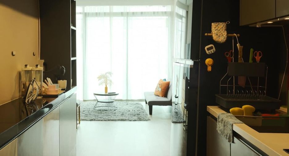 Condo en alquiler de 3 habitaciones en Bang Rak, Bangkok