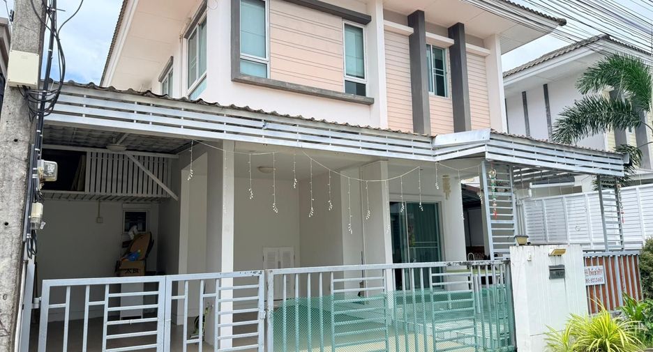 À louer 3 chambres maison à Mueang Phuket, Phuket