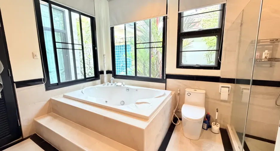 For sale 2 bedrooms villa in Bang Lamung, Chonburi