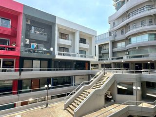 Local comercial en venta de 9 habitaciones en Watthana, Bangkok