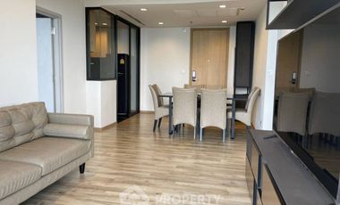 For rent 3 bedrooms condo in Chatuchak, Bangkok