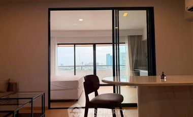 For rent 1 bed condo in Phaya Thai, Bangkok