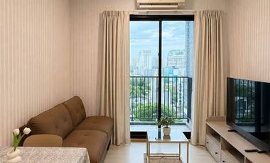 For rent 1 bed condo in Huai Khwang, Bangkok