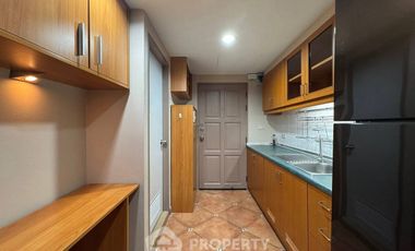 For rent 2 bedrooms condo in Bang Rak, Bangkok