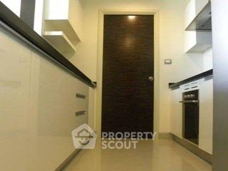 For rent 3 bedrooms condo in Bang Kho Laem, Bangkok