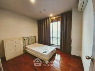 For rent 2 bedrooms condo in Khlong San, Bangkok