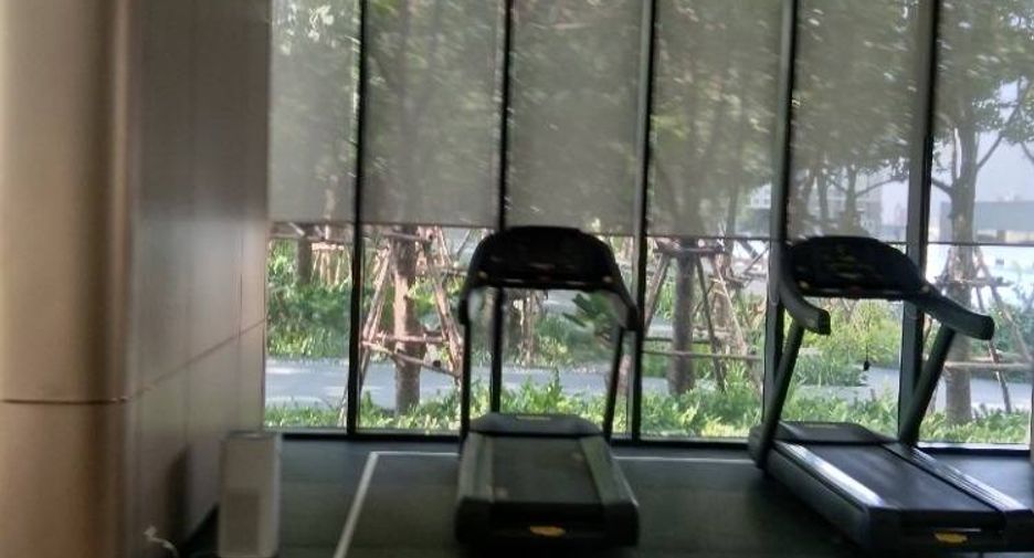 Wohnung zur Miete mit 1 Zimmer in Huai Khwang, Bangkok