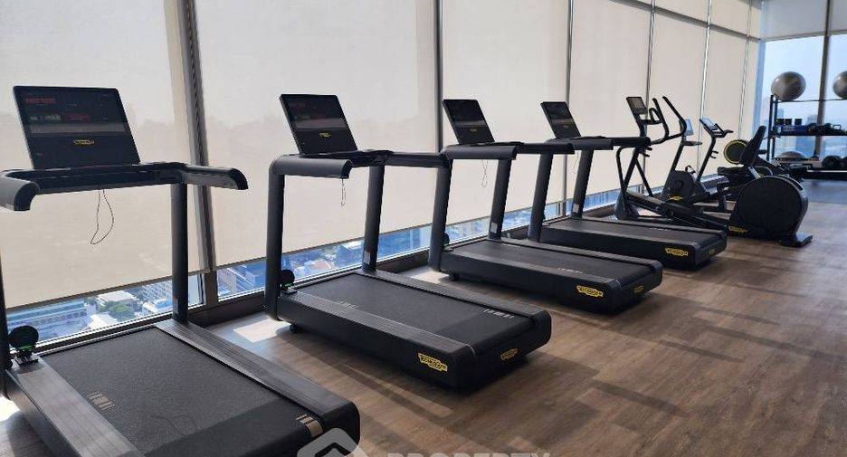 For rent 1 bed condo in Watthana, Bangkok