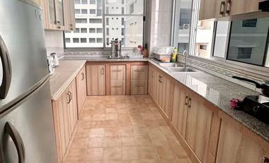 For rent 3 bedrooms condo in Sathon, Bangkok