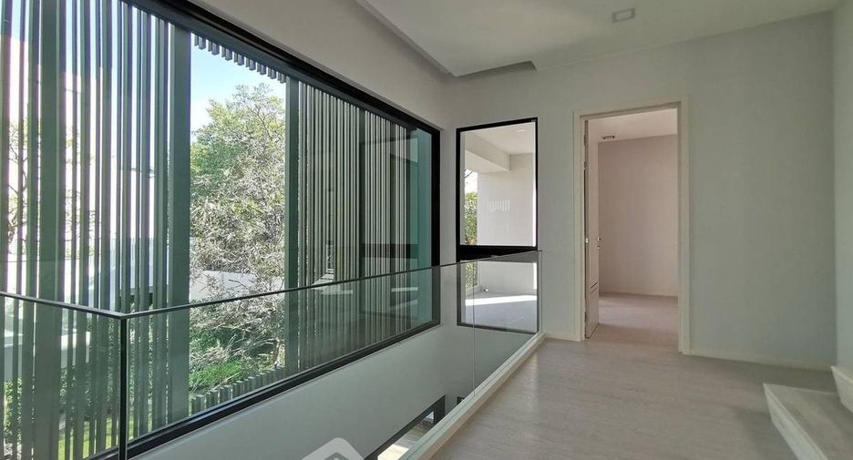 For rent 4 bedrooms house in Saphan Sung, Bangkok
