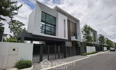 For rent 4 bedrooms house in Saphan Sung, Bangkok