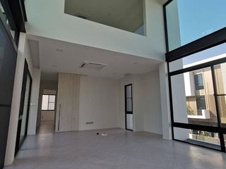 For rent 4 bedrooms house in Saphan Sung, Bangkok