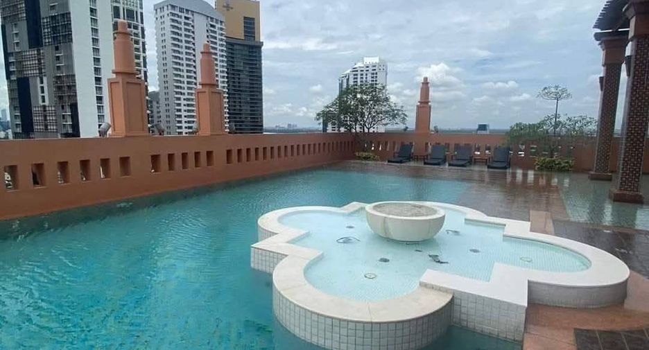 Condo en alquiler de 2 habitaciones en Khlong Toei, Bangkok