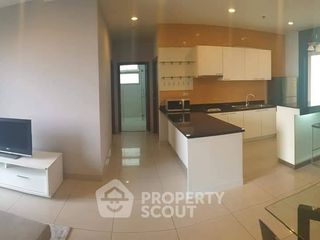 For rent 2 bedrooms condo in Yan Nawa, Bangkok