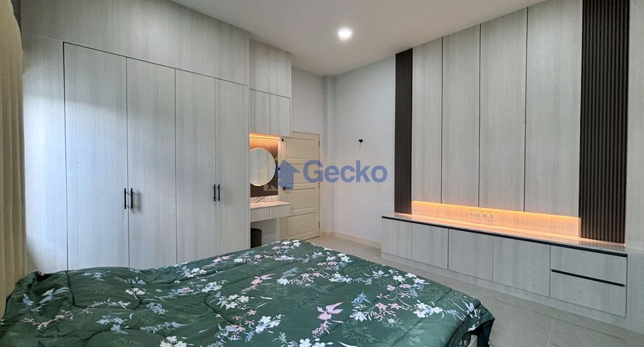 For rent 4 bedrooms house in Bang Lamung, Chonburi
