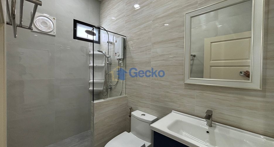 For rent 4 bedrooms house in Bang Lamung, Chonburi