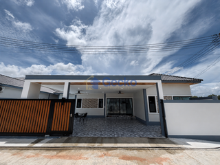 For rent 4 bedrooms house in Bang Lamung, Chonburi
