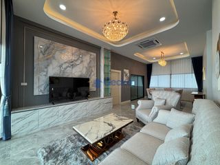 For rent 4 bedrooms house in Bang Lamung, Chonburi