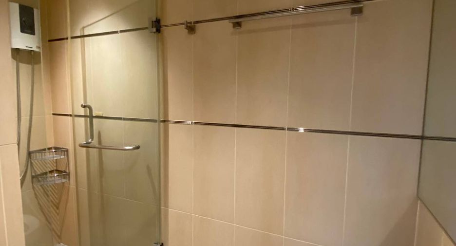 For rent 2 bedrooms condo in Sathon, Bangkok
