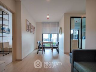 Condo en alquiler de 3 habitaciones en Huai Khwang, Bangkok