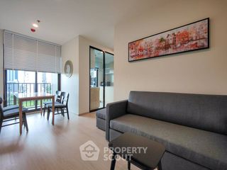 Condo en alquiler de 3 habitaciones en Huai Khwang, Bangkok