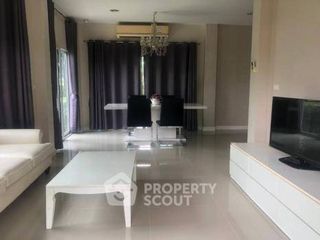 For rent 3 bedrooms house in Lat Krabang, Bangkok