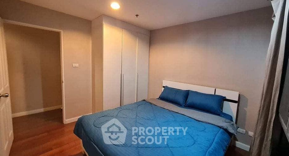 À louer 3 chambres condo à Huai Khwang, Bangkok