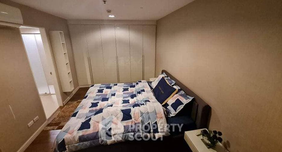 À louer 3 chambres condo à Huai Khwang, Bangkok