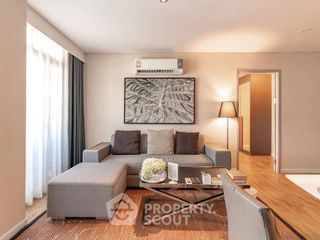 For rent 2 bedrooms condo in Yan Nawa, Bangkok