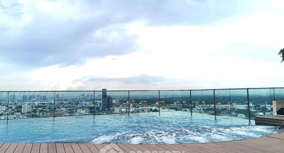 For rent 2 bedrooms condo in Khlong Toei, Bangkok