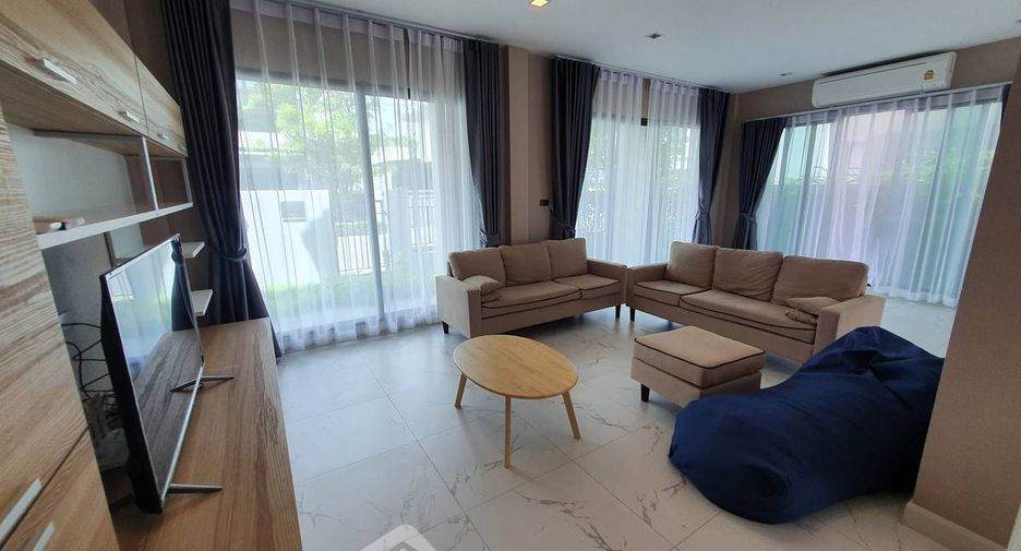 For rent 3 bedrooms house in Chatuchak, Bangkok