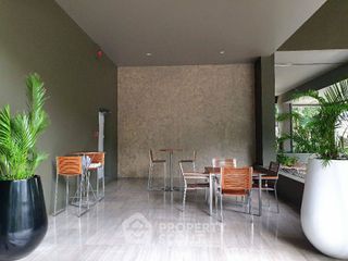 For rent 2 bedrooms condo in Khlong San, Bangkok