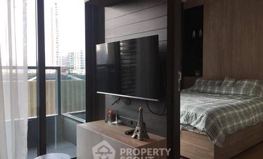 Condo en alquiler de 1 habitaciones en Khlong Toei, Bangkok