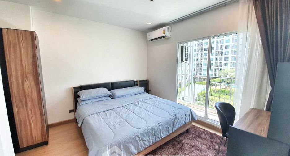 For rent 2 bedrooms condo in Huai Khwang, Bangkok