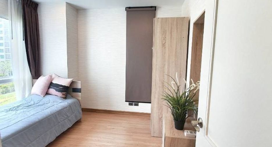 For rent 2 bedrooms condo in Huai Khwang, Bangkok