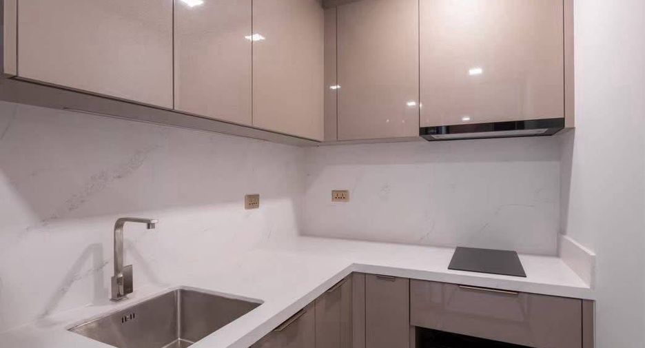 Wohnung zur Miete mit 1 Zimmer in Huai Khwang, Bangkok