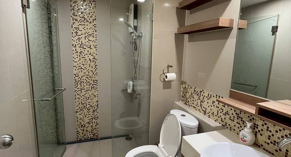 For rent 2 bedrooms condo in Bang Na, Bangkok