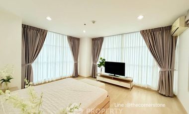 For rent 2 bedrooms condo in Huai Khwang, Bangkok