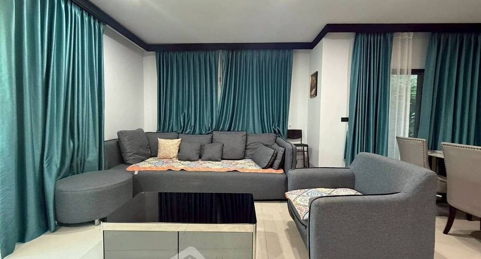 For rent 4 ベッドルーム house in Bang Kapi, Bangkok