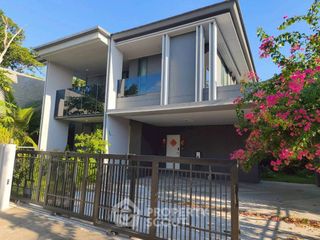 For rent 4 bedrooms house in Bang Kapi, Bangkok