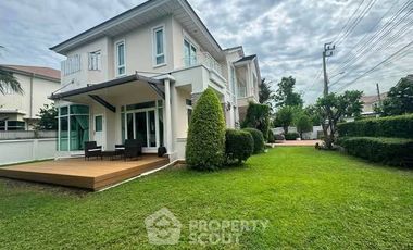 For rent 3 bedrooms townhouse in Prawet, Bangkok